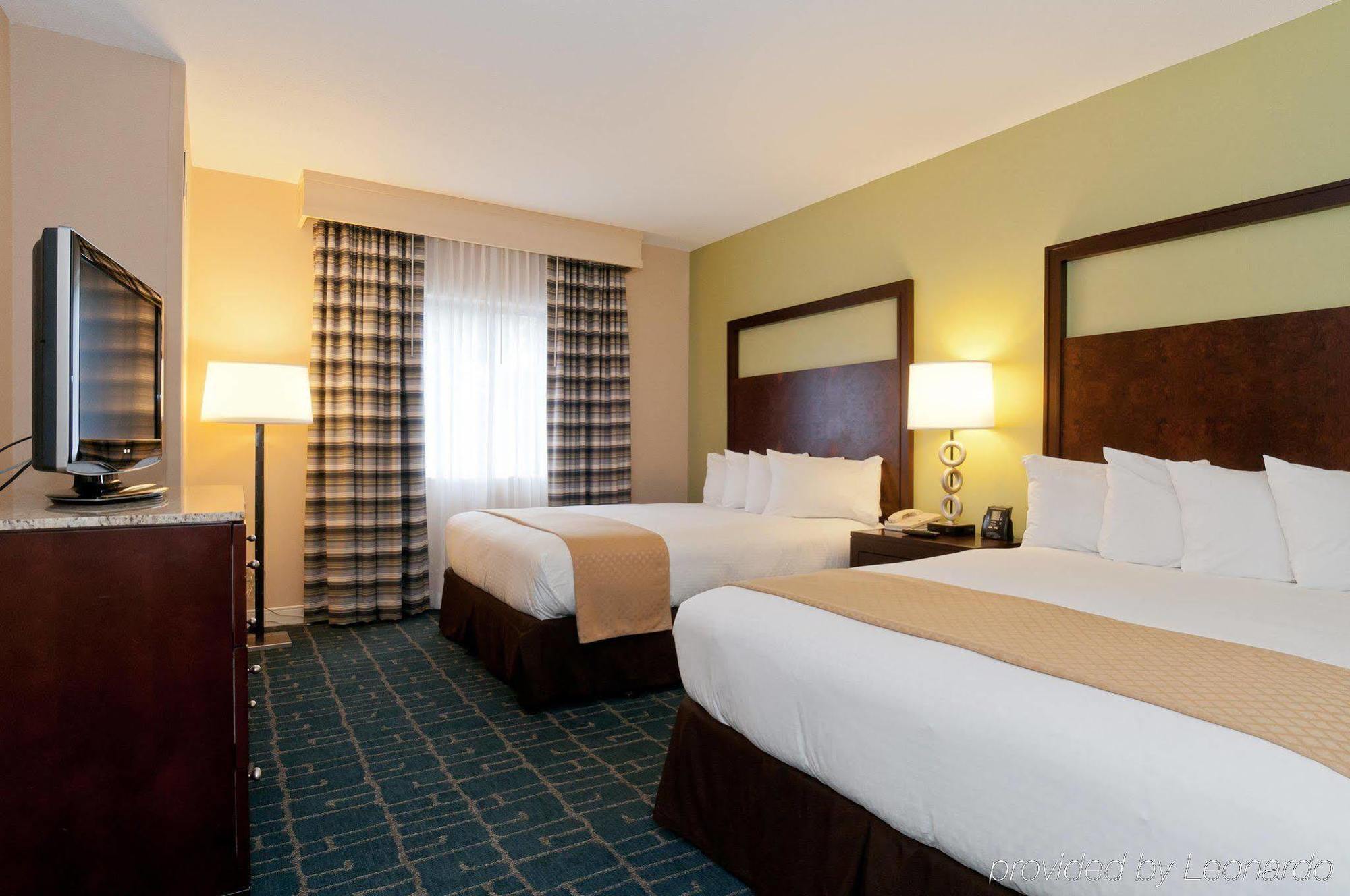 Doubletree By Hilton Charlotte/southpark 3*